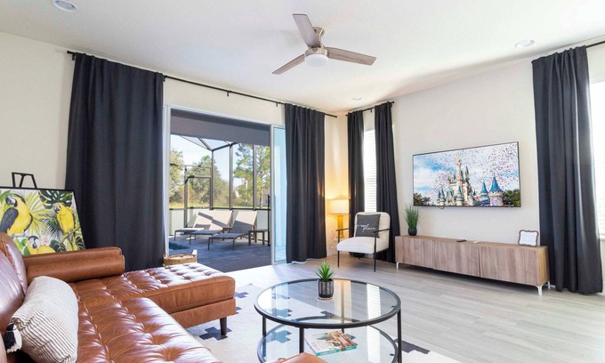 Four Corners Casa | Chic Modern 4BR Home with Private Pool