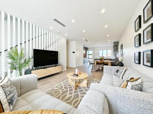 Greenlane Casa | Chic Retreat 3Beds Luxury Townhouse - ASB showgrounds & Cornwall Park