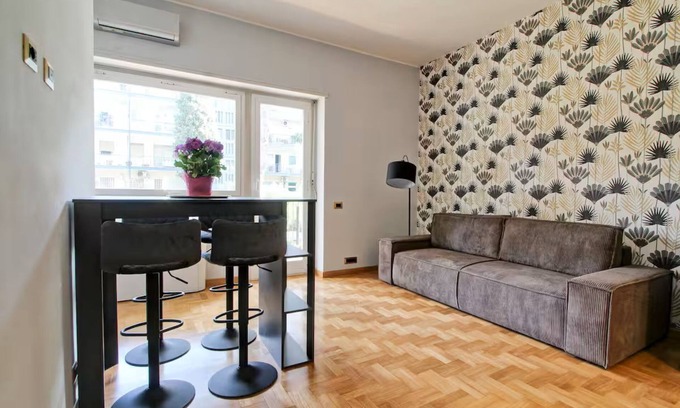Trionfale Apartamento | Chic Retreat in Rome