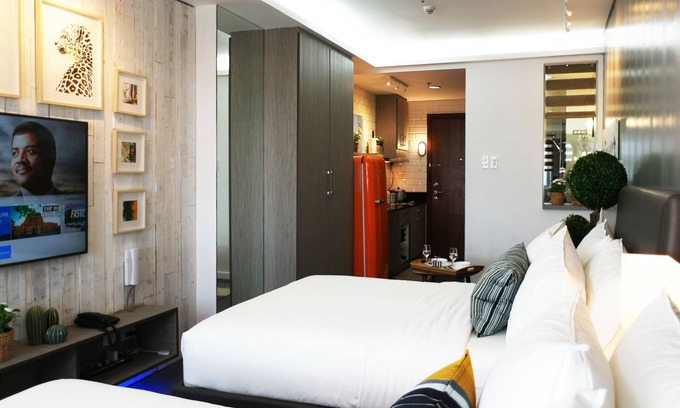Barangay 76 Apartamento | Elegante suite de condominios Shell Residences - vista de MOA