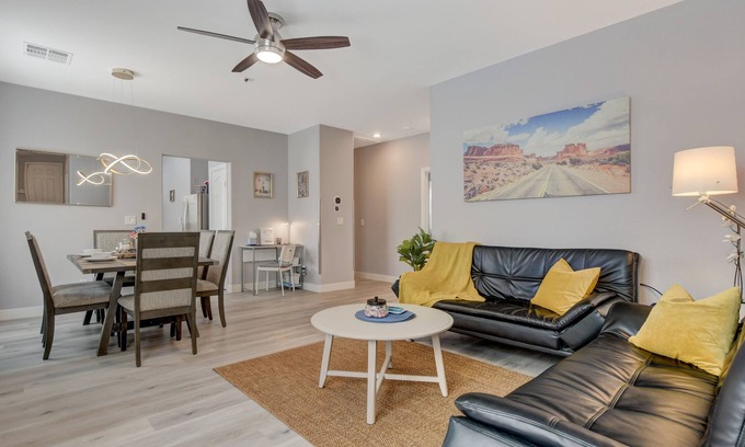 Silverado Ranch Casa | Chic Single Story 3br House cerca de Strip y el aeropuerto
