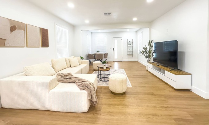 Sun Bay South Casa | This house is a 2 bedroom(s), 1 bathrooms, located in Tampa, FL.