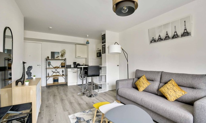 Bezons Apartamento | Chic studio near Paris - La Defense