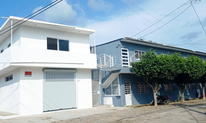 Ixtapa Apartamento | Chic Studio with AC, fitness equipment, WiFi in beautiful Ixtapa