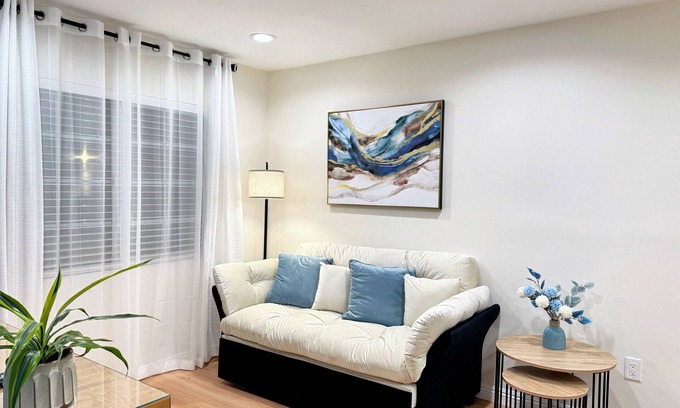 Walnut Valley Apartamento | Chic studio with AC / WiFi and Garden in marvelous West Covina