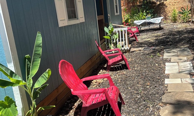 Riverdale Apartamento | Chic tiny house with 2 bedrooms and 2 bathrooms. Perfect for an overnight stay.