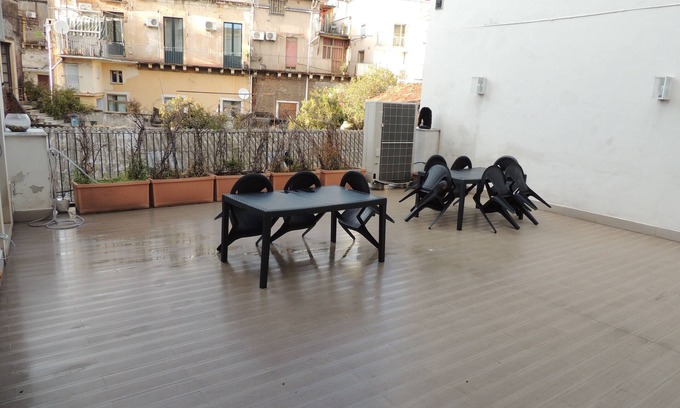 Catania City Centre Apartamento | Chicca suite with terrace in the heart of the historic center of Catania