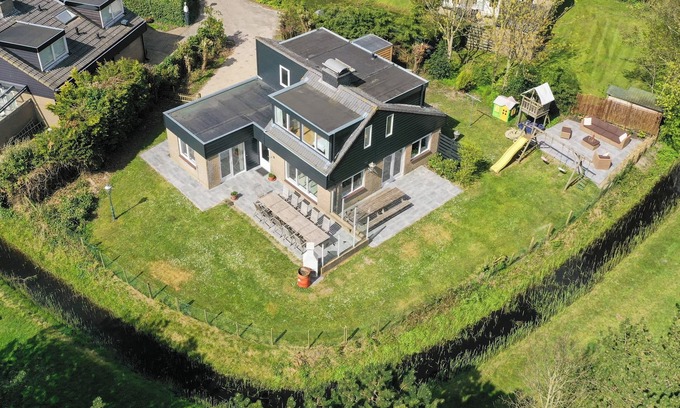 De Cocksdorp Casa | Parque de vacaciones Crimea Texel, 5 dormitorios, 2 baños, 3 aseos, sauna, amplio jardín
