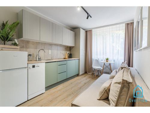 Old Town Apartamento | Chill Apartment - 3 Minutes to PKP & Old Town