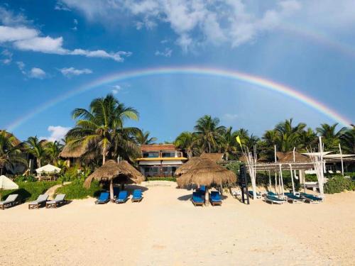 Zona Hotelera Casa | Chillaxing Beach Front House