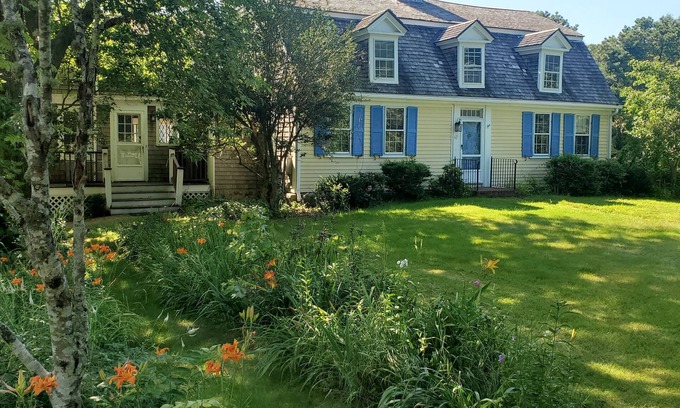Plymouth Casa | Chiltonville Massachusetts, 3 bedroom, on river, near beach
