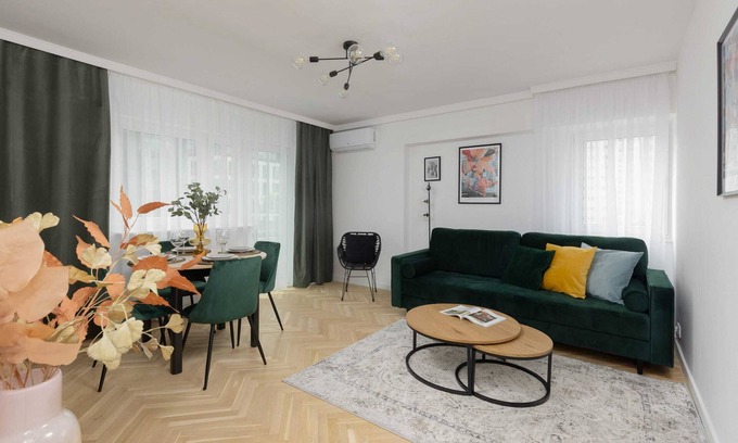 Mirow Apartamento | Chmielna 106B | Fashionable Apartment | Parking