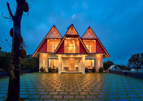 Elappara Cama Y Desayuno | Choice Holiday Pool Resort Vagamon by VOYE HOMES