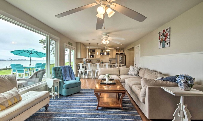 Cambridge Casa | Choptank River Beach Home w/ Pier in Cambridge!