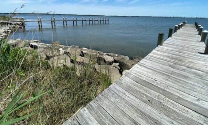 Cambridge Casa | Choptank Water View Cottage/Eagle-Ironman Races with outdoor seating