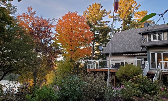 Tay Valley Casa | Christie Cove Retreat