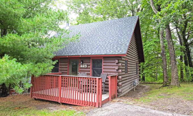 Wisconsin Dells Cabina | Christmas Mountain Village - Wisconsin Dells - 2 Bedroom Cabin