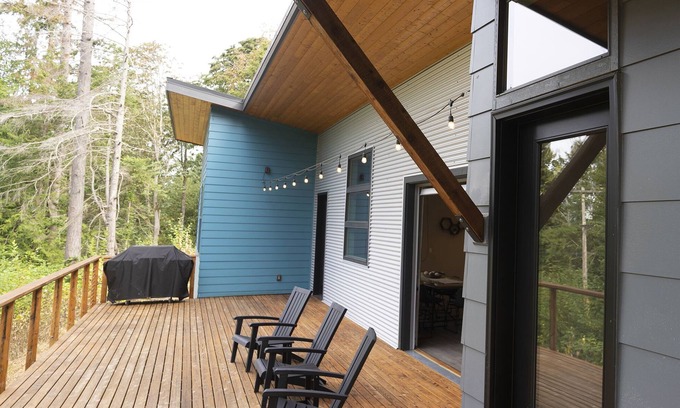 Bellingham Casa | Chuckanut Mountain Retreat