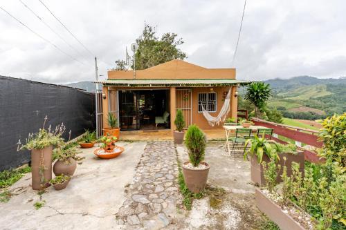 Constanza Casa | Chulavista Constanza casa campito