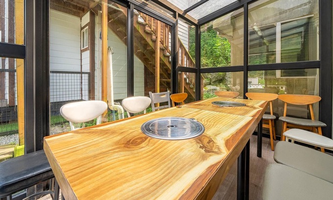 Namsan Casa | Chuncheon Namiseom pet Friendly Pension