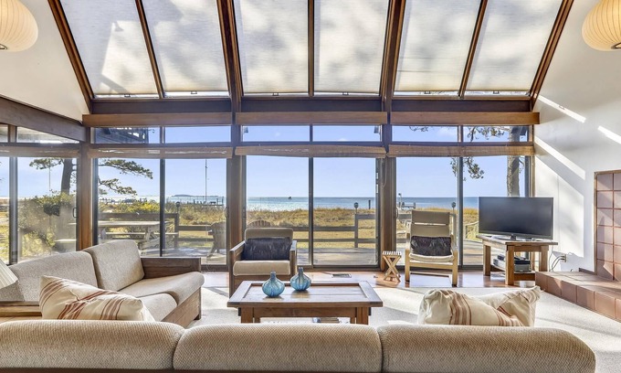 Crocheron Casa | Bay Water Cottage - Retiro privado frente al mar del mundo!
