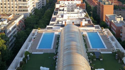 Cuatro Caminos Apartamento | Chusbad place zona Cuzco-Santiago Bernabéu Edificio Eurobuilding 2