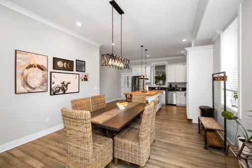 Mount Auburn Casa | Cincy Comfort Retreat
