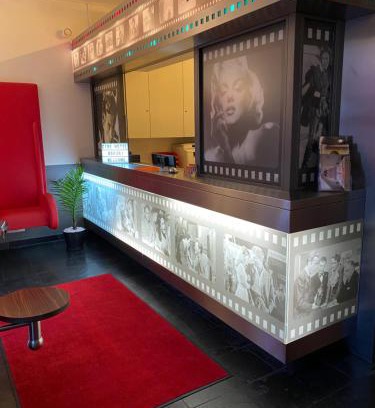Zirndorf Hotel | CineHotel Maroni
