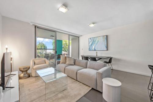New Farm Apartamento | Cirque Boutique Apartments - Hosted by Coastal Letting Co.