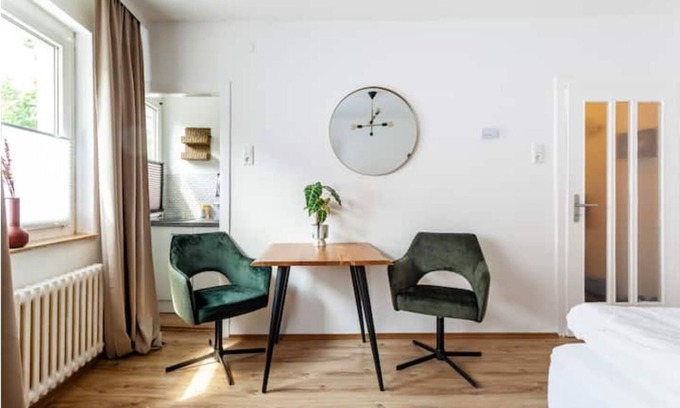 Stadtmitte/Neustadt Apartamento | City Apartment in Berühmter Lage