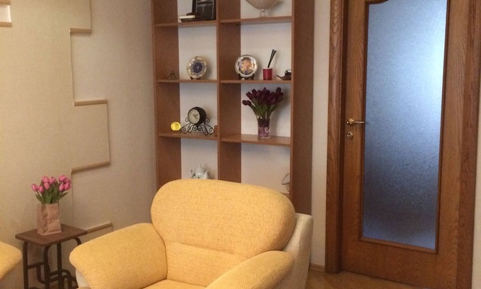 Sabayil Apartamento | Apartamento en el centro de la ciudad cerca de la ciudad vieja y la fuente sq.