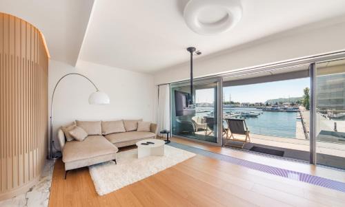 Srodmiescie Apartamento | City Center Apartments Yacht Park Marina View
