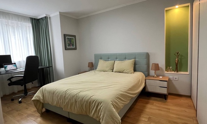 Plovdiv Center Apartamento | City Center Charm: 2BR Apartment