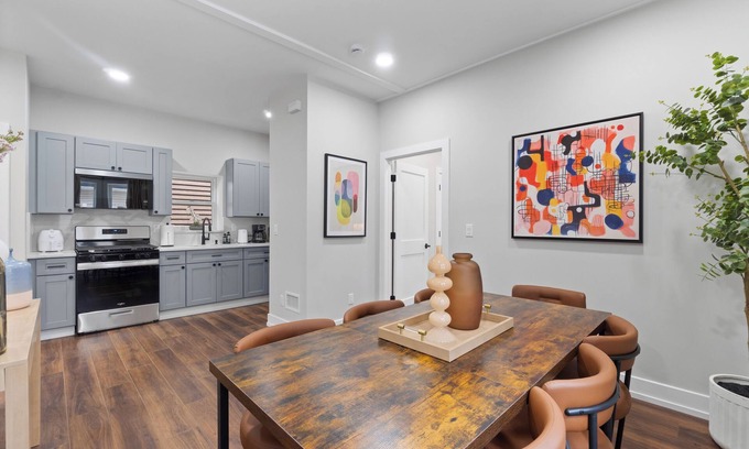 North Bergen Condominio | City Duplex Group Stay / Near NYC & Private Parking