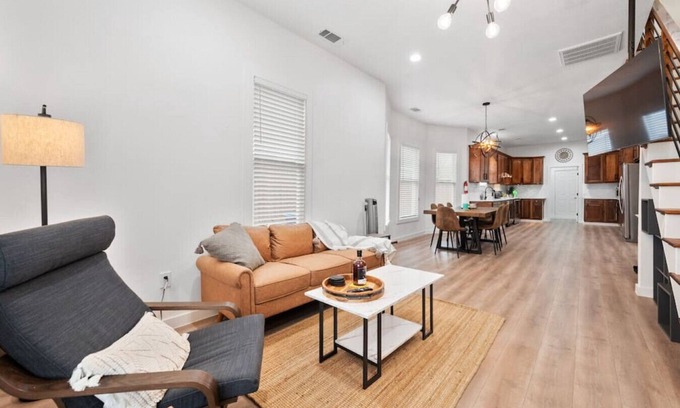 Fort Worth Casa | City Escape Away from Home - 5 Mins from Downtown