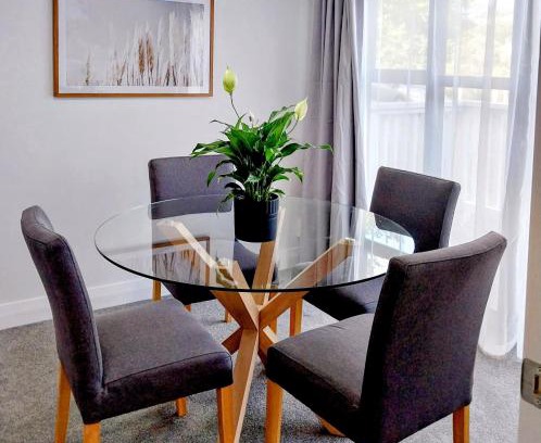 Wellington Apartamento | City Fringe Apartment with garage