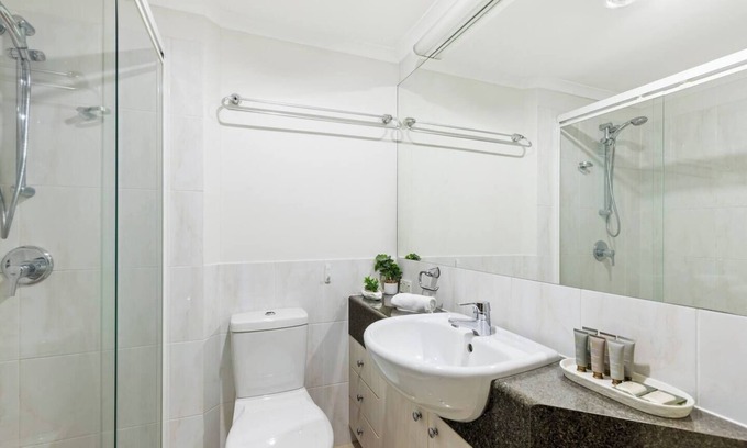 South Brisbane Apartamento | City Haven, 2Bed/2Bath, Parking, Balcony