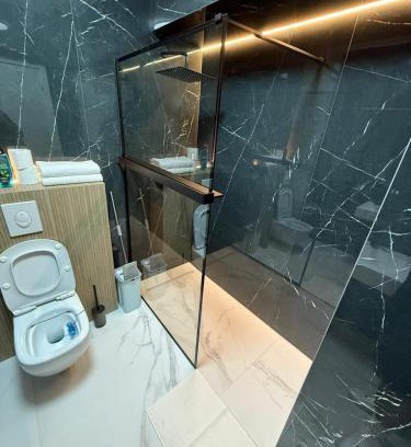 Bacau Apartamento | City Lake Bacau