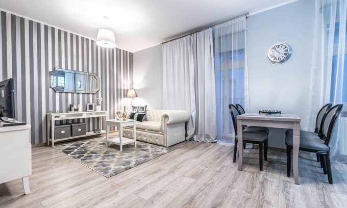 Warszawskie Apartamento | City Lights Apartments - Topolowa
