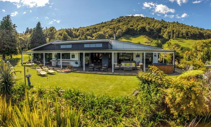 Rotorua Cama Y Desayuno | City Lights Boutique Lodge