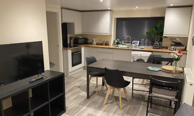 Upton Cheyney Casa | City Living | Sandstone Villa C