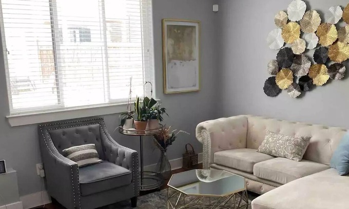 South Philadelphia Casa | City Luxury with Roofdeck and Free St. Parking