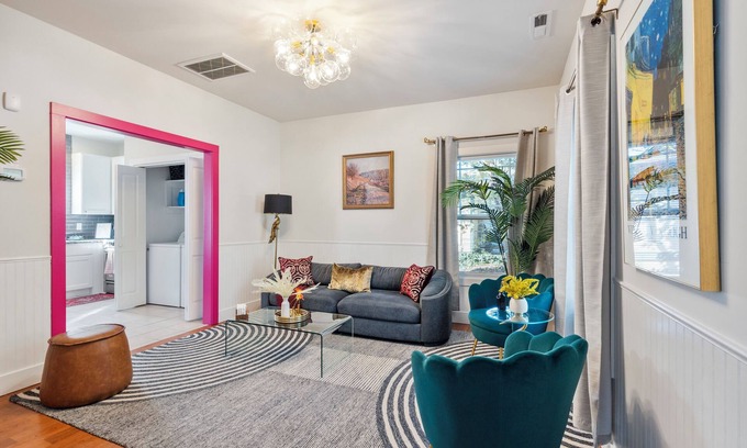 Downtown Casa | City Vibes Modern Hideaway Near Downtown Raleigh