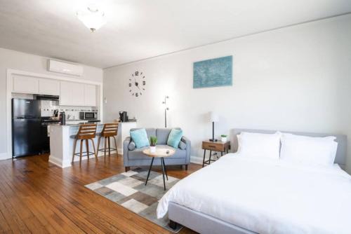 Peoria Apartamento | CITY VIBES - Modern Suite in the heart of Downtown