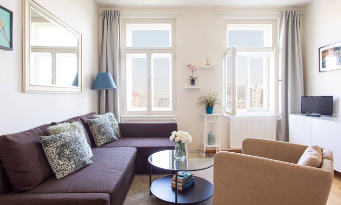 Prague 3 Apartamento | Vistas de la ciudad desde un piso cerca de la plaza George