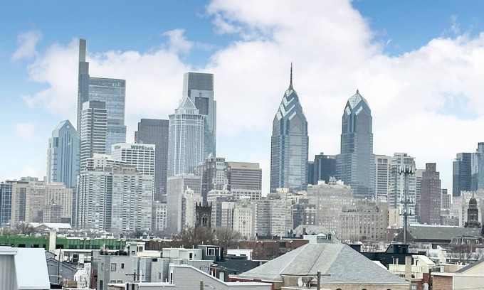 Point Breeze Casa | City views roof deck 4B/4B -10 mins to city centre
