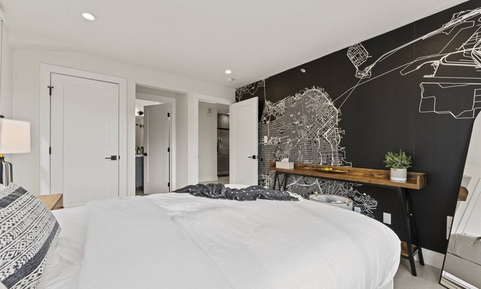 Bernal Heights Casa | City Views | Top Floor | 700+Mbps Wifi