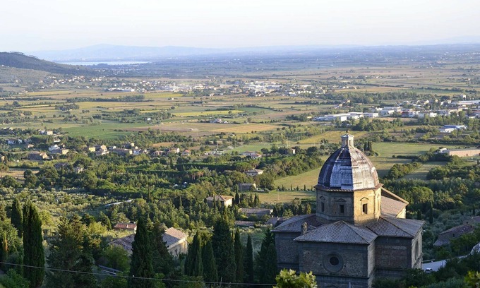 Cortona Apartamento | City / Village Apartment en Cortona con 2 habitaciones, capacidad 4