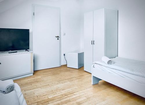 Burbach Apartamento | CityChalet Business Apartments - Workers welcome! - Free Parking - Fast WIFI - Smart TV - WM