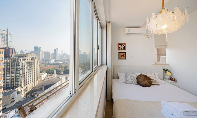 Downtown Shanghai Apartamento | CityHome-3BRs 3Beds Nanjing Road